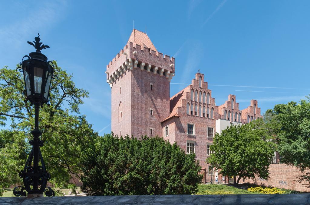 Hill Inn Познань Экстерьер фото