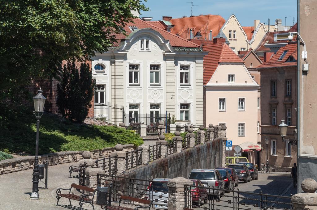 Hill Inn Познань Экстерьер фото