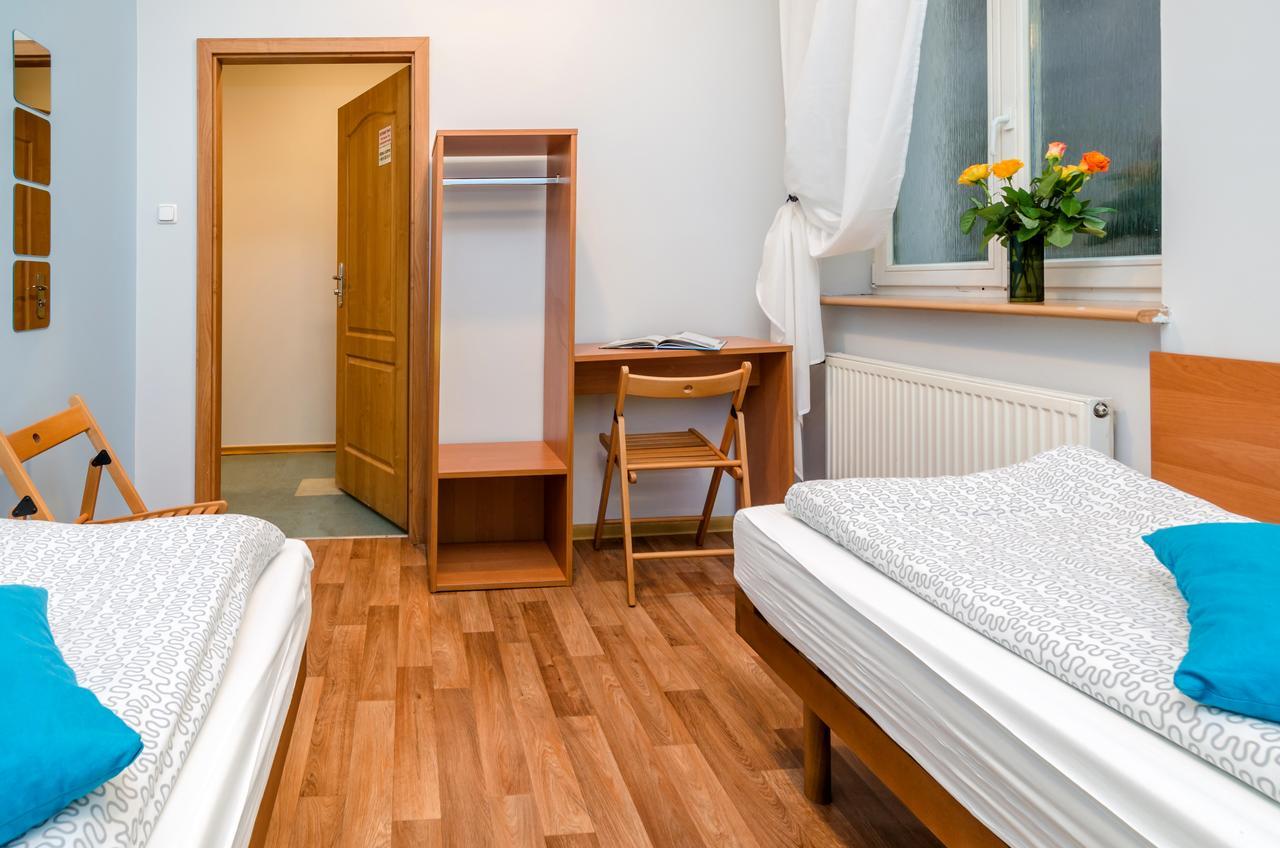 Hill Inn Познань Экстерьер фото